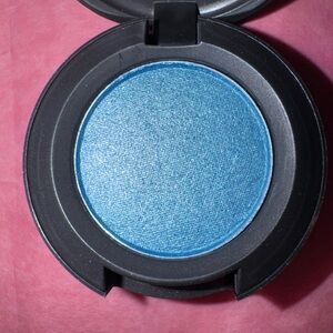NEW MAC M.A.C. Cosmetics Makeup Eyeshadow - Parrot (Blue) - Pls. Read